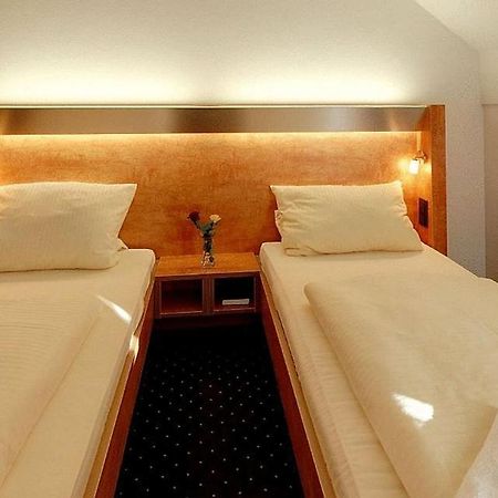 Hotel Gasthof Gross Bergkirchen  Extérieur photo