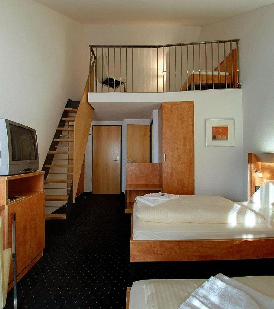 Hotel Gasthof Gross Bergkirchen  Extérieur photo